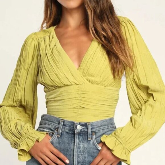 Lulus Bring The Pleat Lime Green Pleated Long Sleeve Top Size Large - Picture 1 of 3